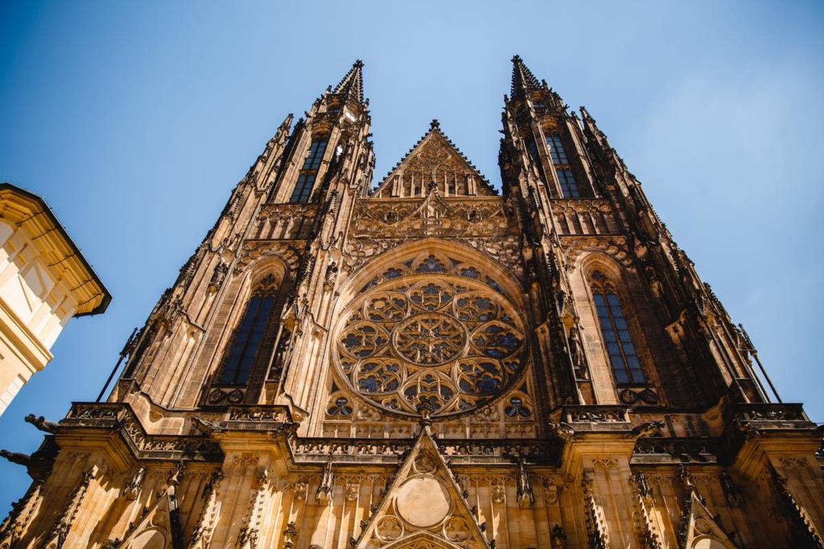 Top 5 reasons to visit Prague this summer